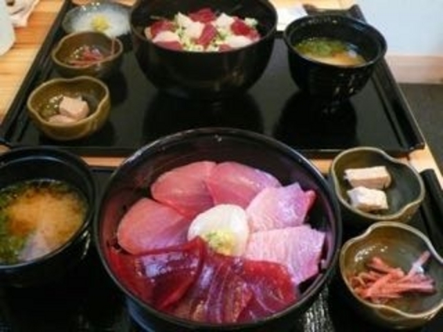 ボリュームもあります!_まぐろ専門店 まぐろ