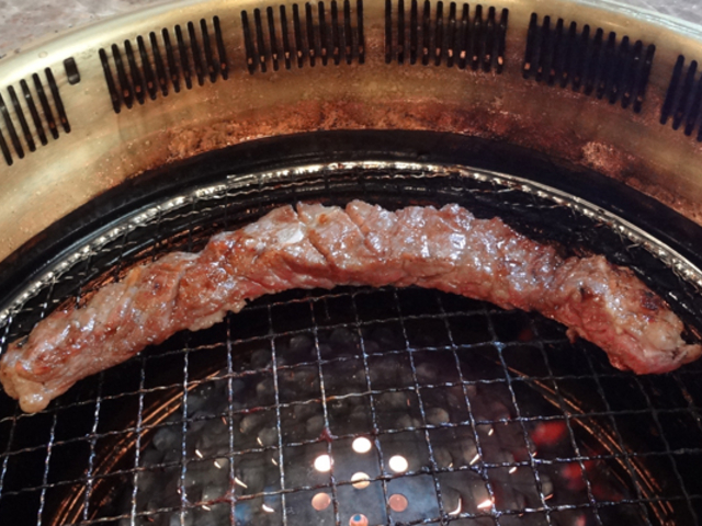 夢がある「でんカルビ」_本格炭火焼肉 でん 松戸野菊野店