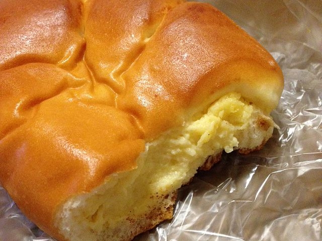 クリームパン_マルジュー・大山本店