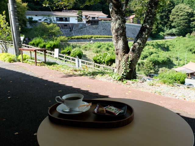 広兼邸を見ながら_ベンカフェ