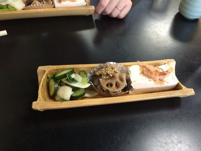 せいろ定食についてくるお通し!_篝