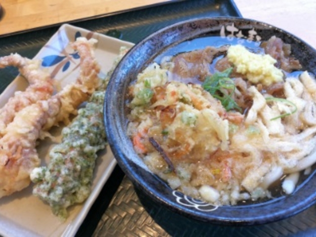 この日は牛肉うどんをいただきました_はなまるうどん 名駅笹島店