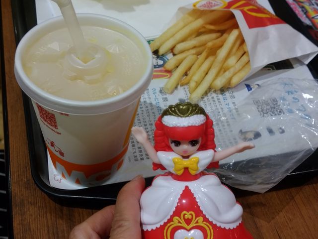 子供に人気のハッピーセット_マクドナルド広島ダイヤモンドシティソレイユ店
