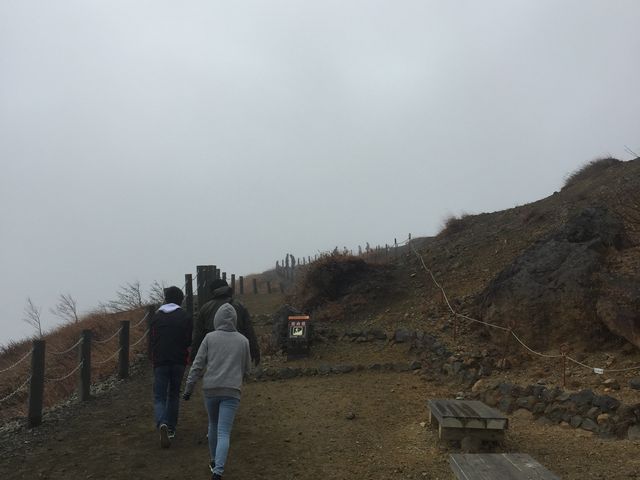 ロープウェーを降りたら登山スタート_那須岳(茶臼岳)