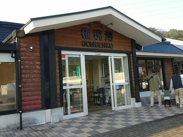人はまばらでした。_ラーメンとん太 権現湖パーキングエリア店