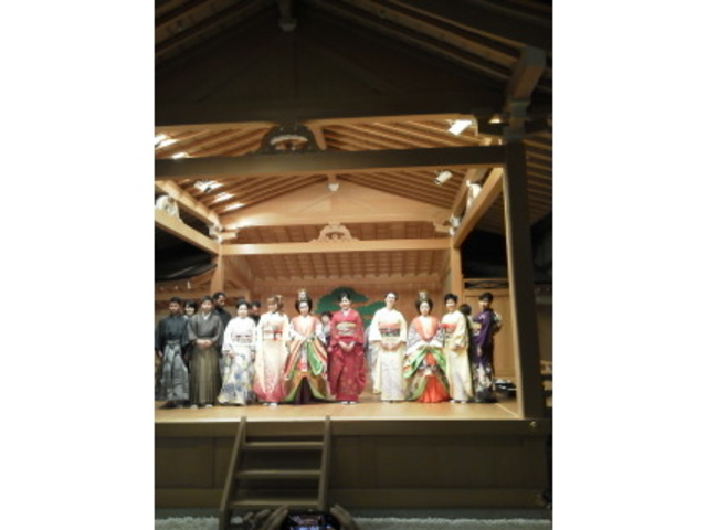 十二単の着付け_豊田参合館