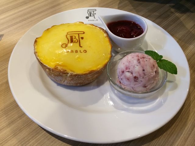 店内で食べれるチーズケーキ_PABLO・心斎橋店