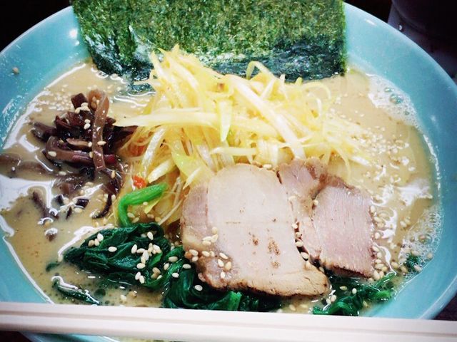 とんこつラーメン_ラーメンかいざん