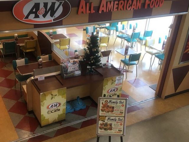 トミトン一階にあります_A&W豊崎店