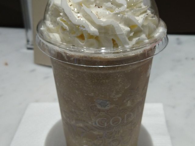 食後のデザートにショコリキサー♪_GODIVA ショコイスト名古屋ユニモール