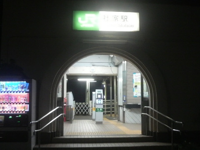 早朝の社家駅_JR社家駅