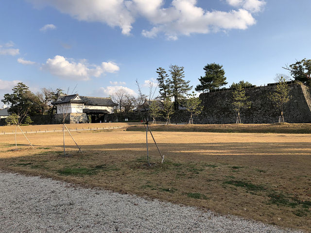 空が広い_佐賀城公園