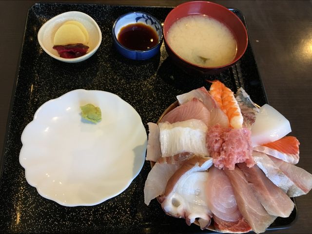 海鮮丼_魚平食堂