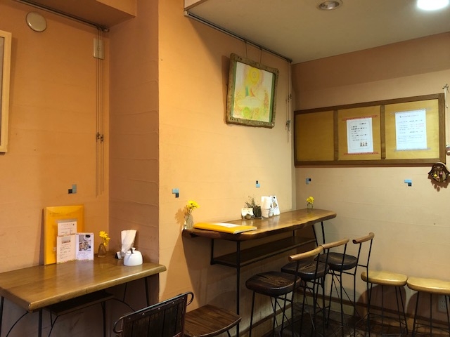 店内_カフェむぎわらい