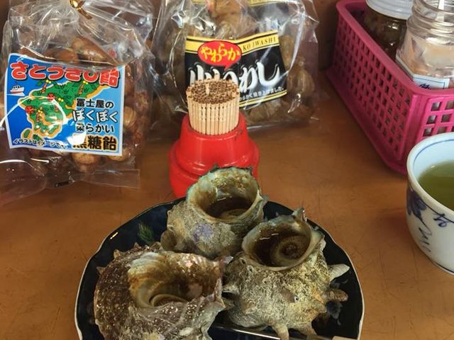 定番サザエのつぼ焼き_波戸岬サザエのつぼ焼き売店