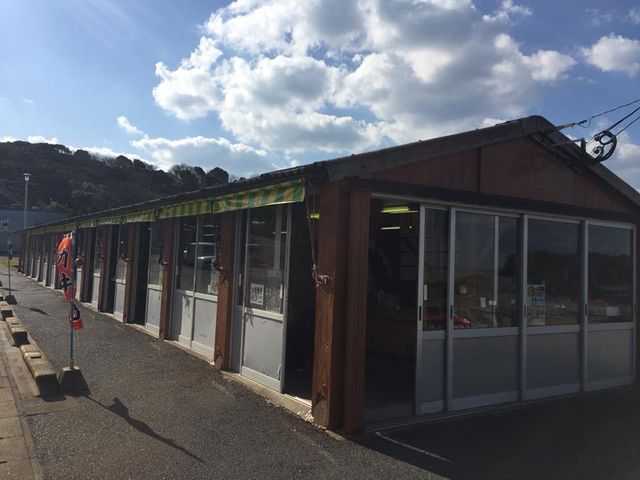 お店の外観_波戸岬サザエのつぼ焼き売店