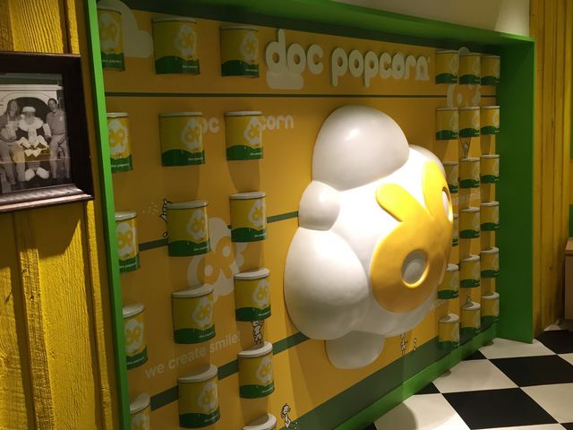 内装可愛い_ドックポップコーン 原宿店