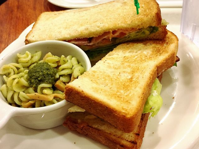 サンドイッチを食べました_ベックスコーヒーショップ川口店