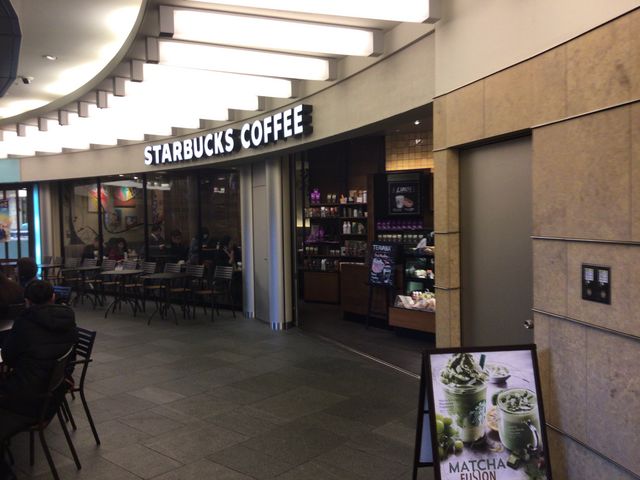 六本木_スターバックスコーヒー六本木ヒルズウエストウォークラウンジ店