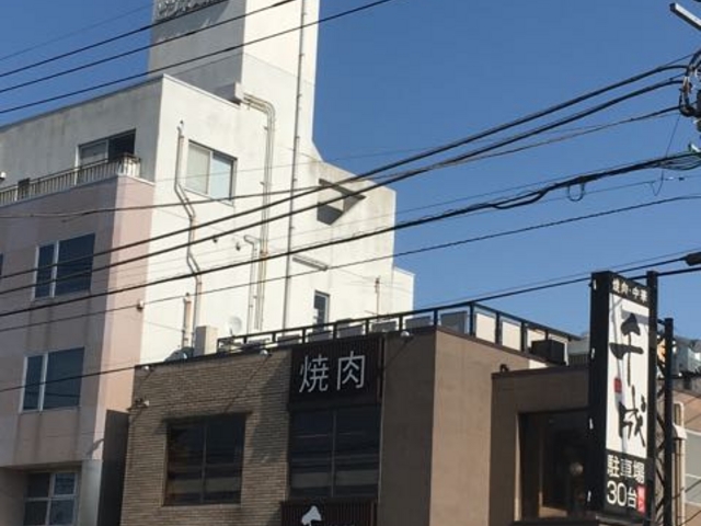 綺麗なお店です!_千成
