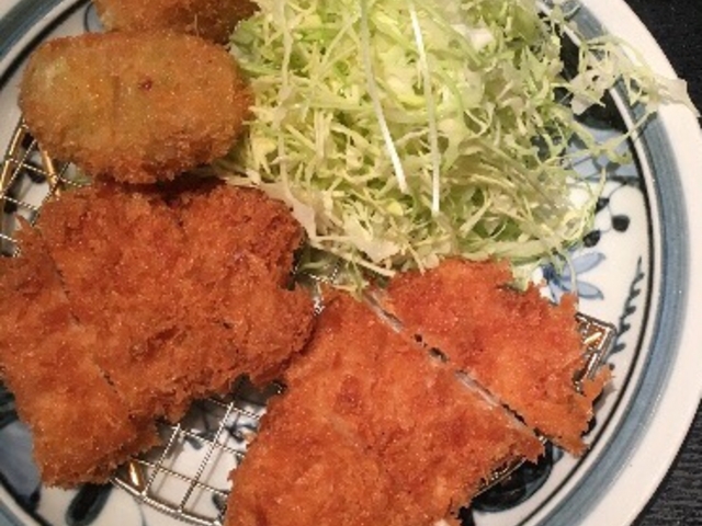 浜勝ランチと追加のコロッケ_とんかつ浜勝 JR 御茶の水店