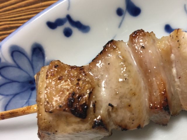 お肉の味を損なわないジューシーな焼き鳥メニュー_佐州屋