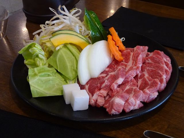 肉厚のラム肉!2人前です。_ジンギスカンハウス遠野食肉センター