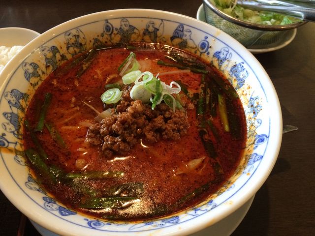 これから、ネギをたっぷり投入!_熱烈タンタン麺一番亭関南店