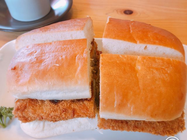 ボリューム_珈琲所 コメダ珈琲店 松本庄内店