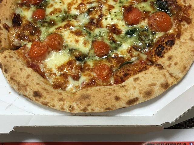 ピザ_ピザクルサ多良見店