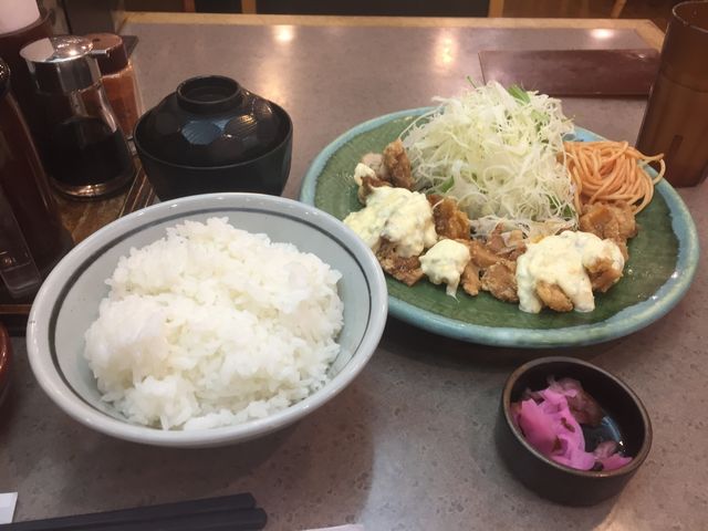 タルタルソースがたっぷり_銀めし さちのや食堂
