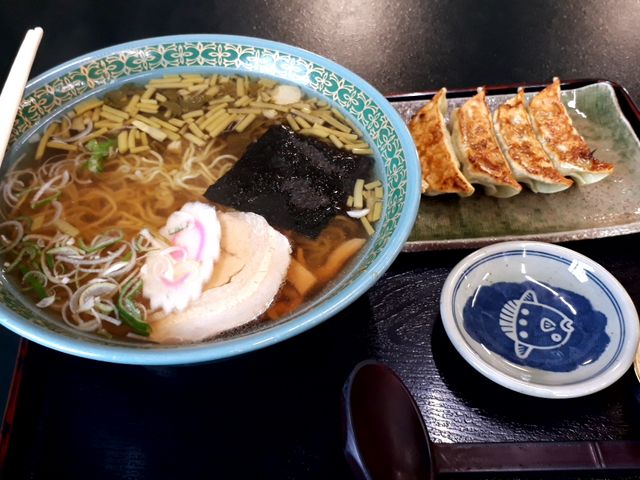 わさびラーメンとわさび餃子_しらいし屋バイパス店