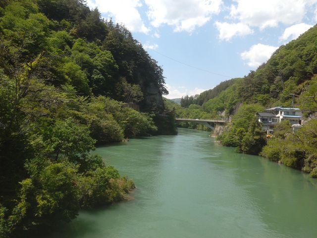 東の橋上から撮影_山清路公園