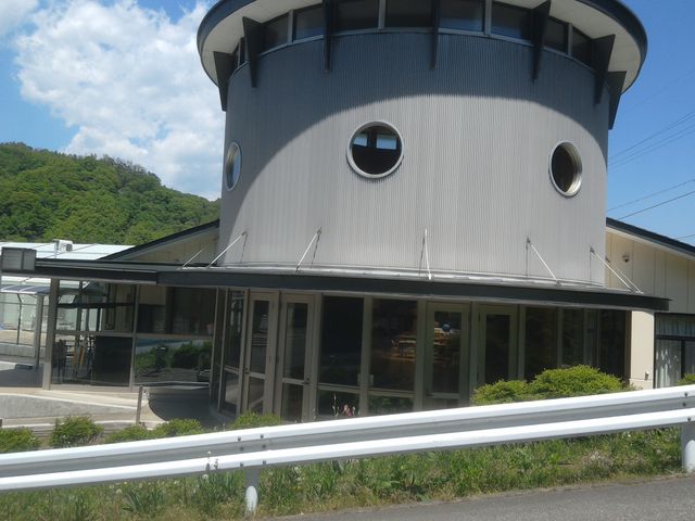 サビ猫さんの生坂村B&G海洋センター(体育館)の投稿写真2