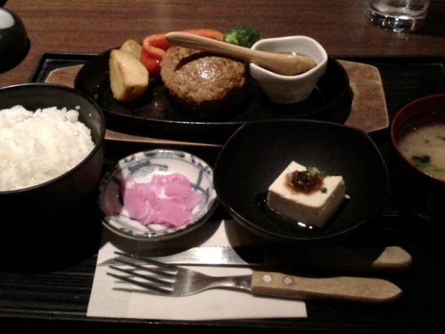 中標津ミルキーポークのハンバーグ_丸海屋 パセオ店