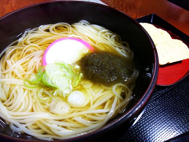 稲庭とろろ昆布うどん_お食事処ふきや