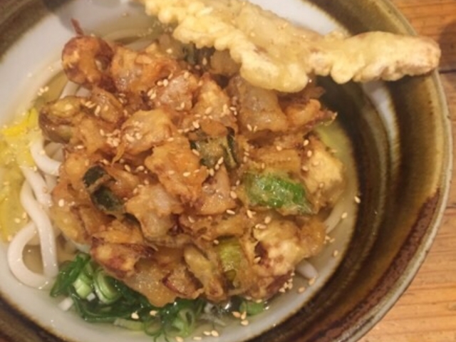 かき揚げうどんです。_ゆず屋製麺所