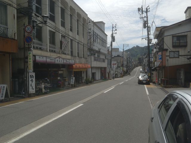 朝は、人通りが少ない。_足湯&水琴窟