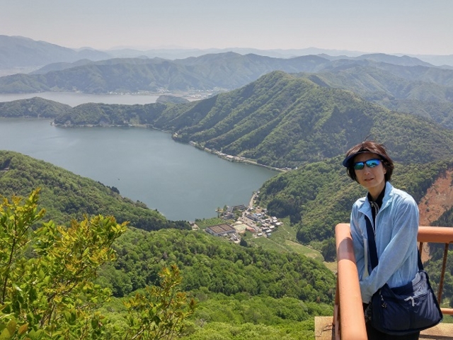 カワラケ投げのステージから三方湖方面_三方五湖レインボーライン