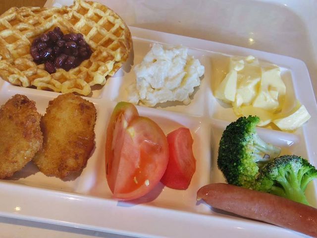朝食バイキング_ココス周陽店