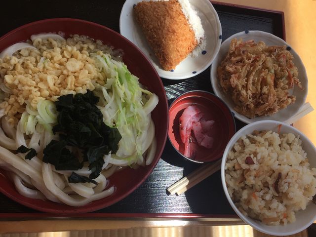 吉田うどんです_道の駅 富士吉田