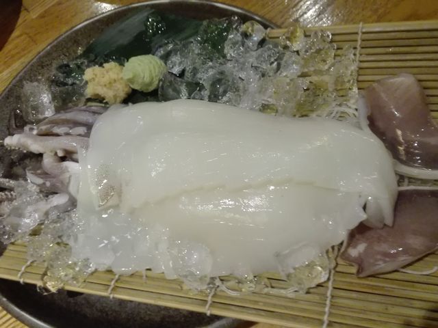 イカの刺身は、もう少し新鮮であってほしい_旬鮮酒場天狗船橋店