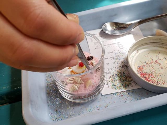 小学生くらいからは1人で作れると思います。_軽井沢ガラス工房