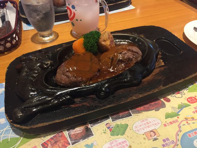 げんこつハンバーグ_炭焼きレストランさわやか 掛川本店