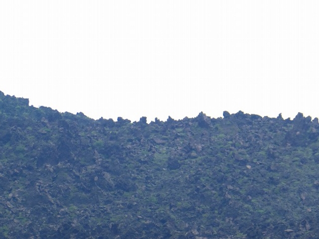 浅間六里ヶ原休憩所から見える浅間山・上の舞台溶岩_浅間山