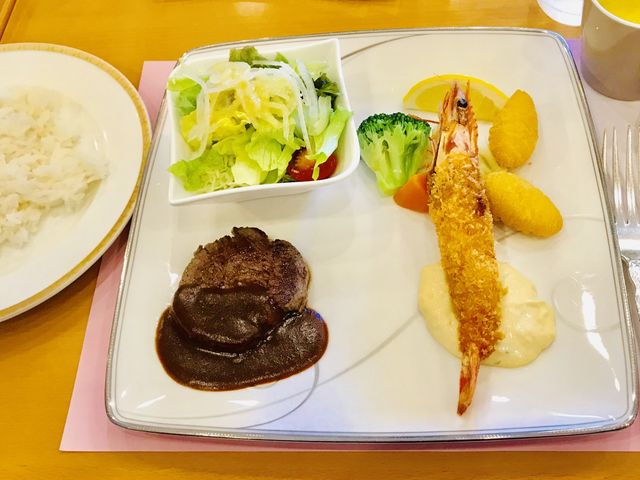 洋食コンボ(エビフライ&ステーキ)_宝塚ホテル カフェレストラン ソラレス