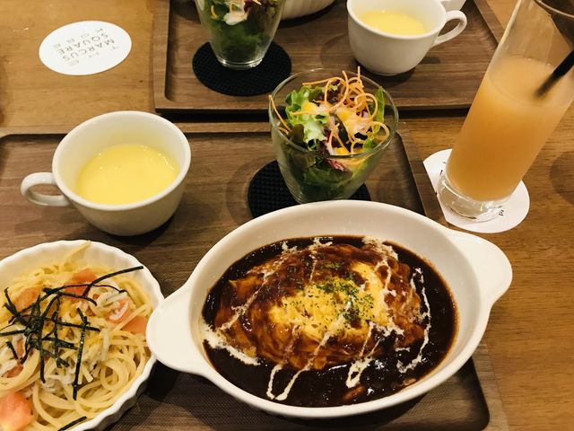 ドリンクもついてお得_ハーバーカフェ オールデイダイニング HARBOR CAFE ALL DAY DINING 神戸