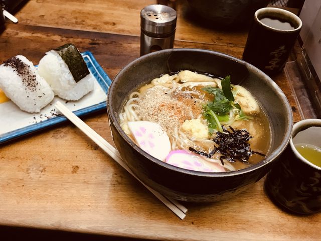 ささめうどん&おにぎり二個_吾妻 そば 池田