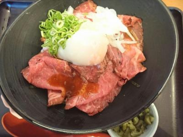 お気に入りのローストビーフ丼_和食さと 和泉府中店