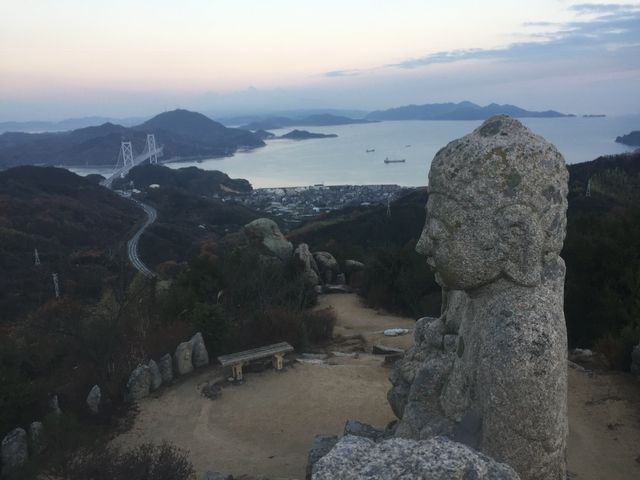 石仏と因島大橋_白滝山